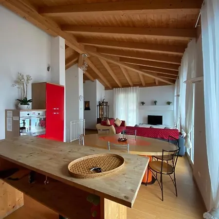 公寓 Attico Con Grande Terrazza Vista