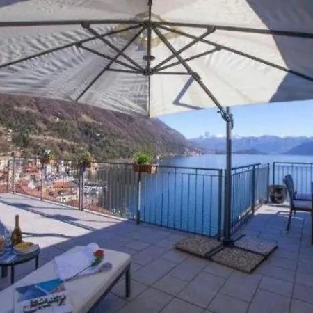 Attico Con Grande Terrazza Vista